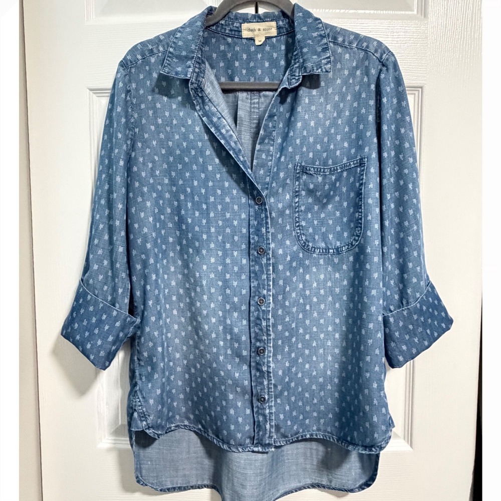 Cloth & Stone Blue Dash Print Chambray Button Down Shirt Womens Medium - Picture 6 of 6